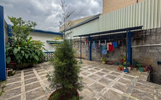 🏡 Casa con 5 Apartamentos en Venta en San Pedro, Ideal para Vivir y Generar Ingresos cod.139106