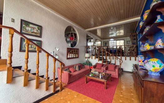 🏡 Casa con 5 Apartamentos en Venta en San Pedro, Ideal para Vivir y Generar Ingresos cod.139106