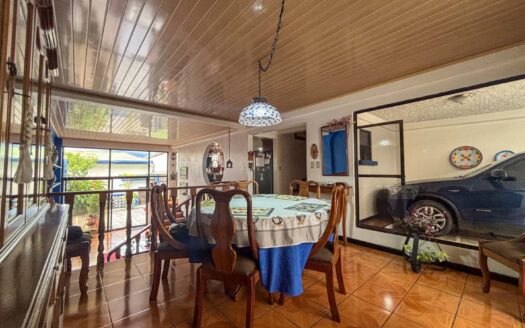 🏡 Casa con 5 Apartamentos en Venta en San Pedro, Ideal para Vivir y Generar Ingresos cod.139106