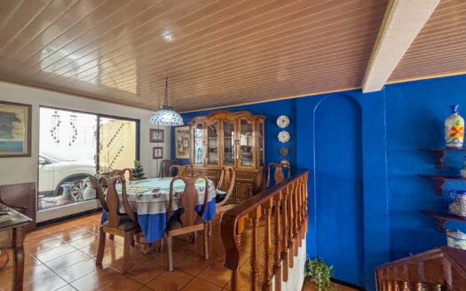 🏡 Casa con 5 Apartamentos en Venta en San Pedro, Ideal para Vivir y Generar Ingresos cod.139106