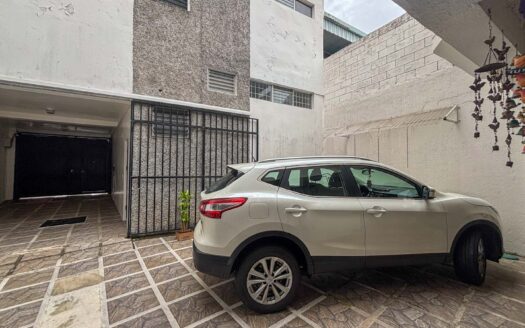 🏡 Casa con 5 Apartamentos en Venta en San Pedro, Ideal para Vivir y Generar Ingresos cod.139106