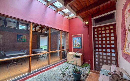 🏡 Venta de Casa en 1 Planta – Uso de Suelo Mixto – Montes de Oca, cerca de la UCR cod.139304