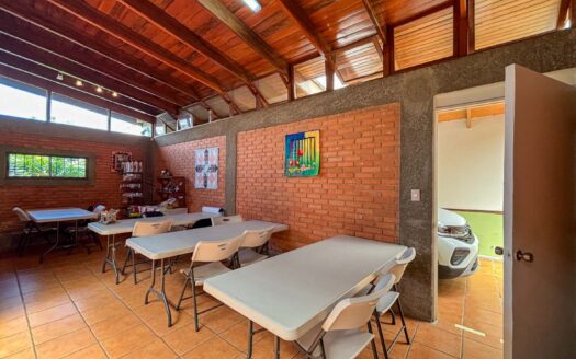 🏡 Venta de Casa en 1 Planta – Uso de Suelo Mixto – Montes de Oca, cerca de la UCR cod.139304