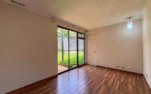 🏡 Venta de Casa en 1 Planta – Uso de Suelo Mixto – Montes de Oca, cerca de la UCR cod.139304