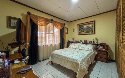 Casa en Venta en Montes de Oca, San Pedro – Amplio Terreno y Excelente Ubicación cod.139532