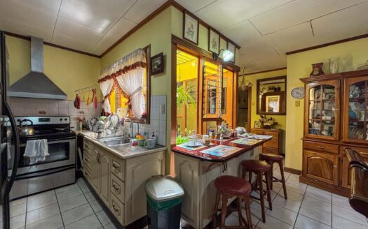 Casa en Venta en Montes de Oca, San Pedro – Amplio Terreno y Excelente Ubicación cod.139532