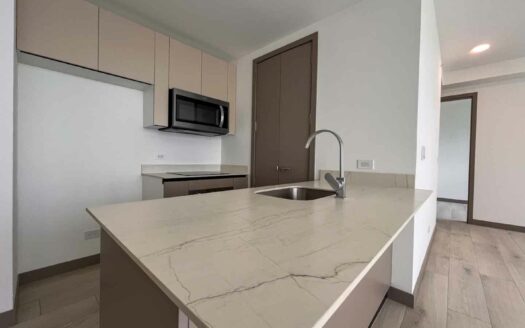 Apartamento en alquiler en La Sabana, piso 13 con vistas impresionantes COD#138444