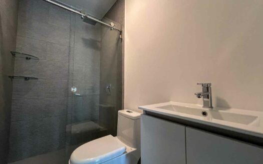 Apartamento en alquiler en La Sabana, piso 13 con vistas impresionantes COD#138444