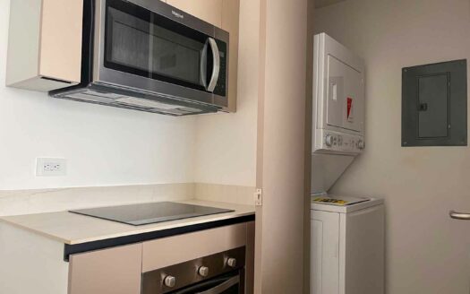 Apartamento en alquiler en La Sabana, piso 13 con vistas impresionantes COD#138444