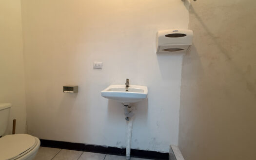 Oportunidad de Propiedad ideal para Casa, Oficinas o Comercio en Guadalupe, Goicoechea COD 139105