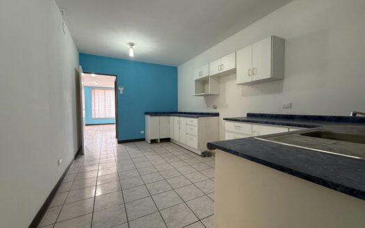 Oportunidad de Propiedad ideal para Casa, Oficinas o Comercio en Guadalupe, Goicoechea COD 139105