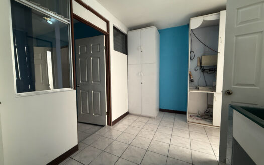 Oportunidad de Propiedad ideal para Casa, Oficinas o Comercio en Guadalupe, Goicoechea COD 139105