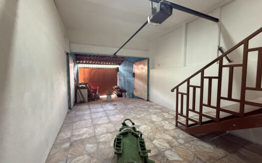 Oportunidad de Propiedad ideal para Casa, Oficinas o Comercio en Guadalupe, Goicoechea COD 139105