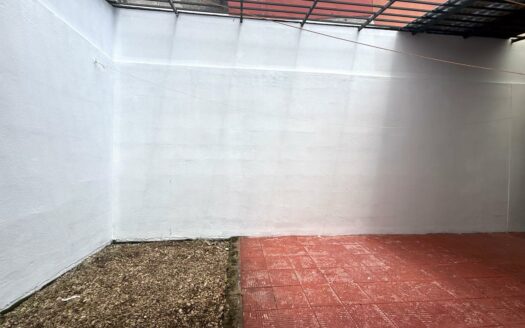 🏡 Casa en Alquiler en San Francisco de Heredia, Cerca del Hospital Nuevo – Amplios Espacios. Cochera para 4 Carros. Código 138629