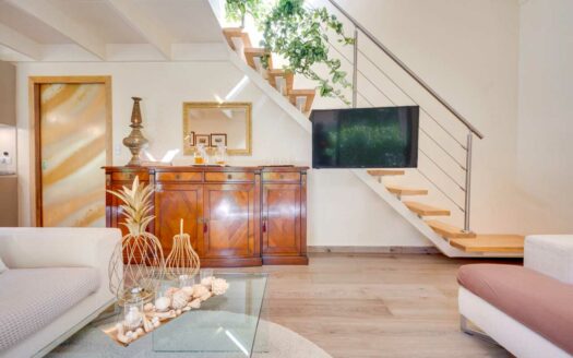 🌿 Villa Boutique en Potrero — 2 Habitaciones, 2 Baños | Amoblada y Renovada COD:139350