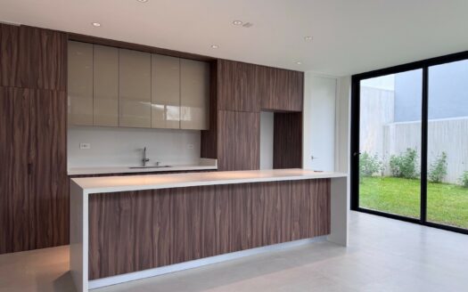 Tres Ríos: “Casa Bosque” 4 habitaciones con diseño innovador y privacidad #140063