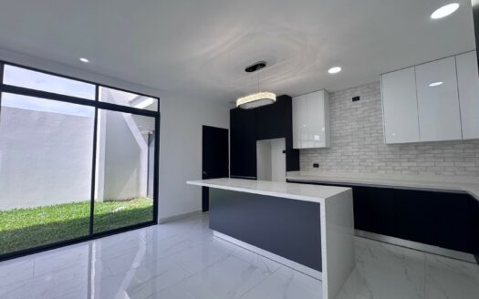 Tres Ríos: Casa a Estrenar en Condominio con 4 Habitaciones + 3 Baños Completos. #140533