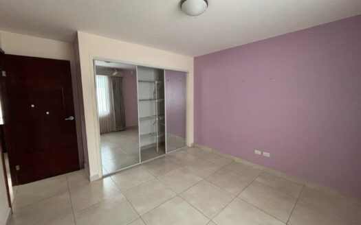 🏡 Remate Bancario. Casa en Venta en Ciudad Colón, en Condominio con Amenidades Premium. Cod. 140431