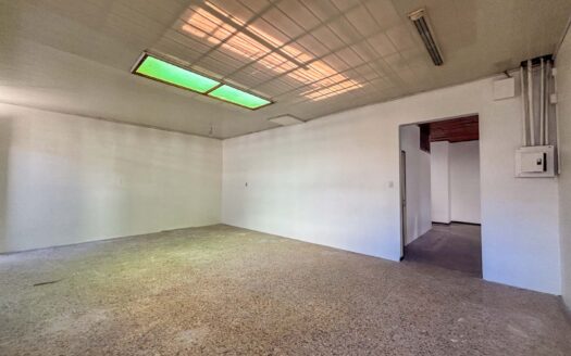 Local Comercial en Alquiler en Sabanilla con Amplio Parqueo y Excelente Exposición cod.140649