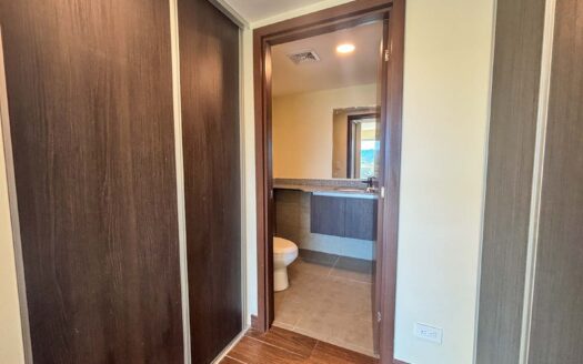 Apartamento en Venta en Los Yoses, Piso 5 con Vista al Sur cod.140574