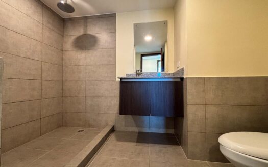 Apartamento en Venta en Los Yoses, Piso 5 con Vista al Sur cod.140574