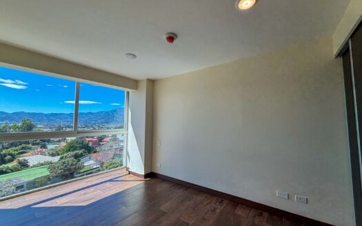Apartamento en Venta en Los Yoses, Piso 5 con Vista al Sur cod.140574