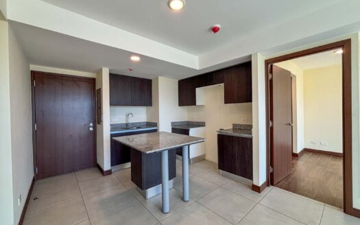 Apartamento en Venta en Los Yoses, Piso 5 con Vista al Sur cod.140574