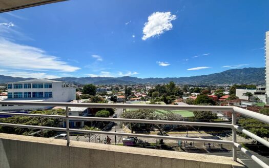 Apartamento en Venta en Los Yoses, Piso 5 con Vista al Sur cod.140574