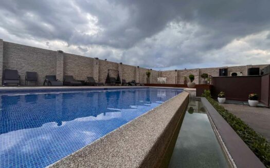 Apartamento de 2 habitaciones en venta en La Sabana, amplio y frente al parque COD#140678