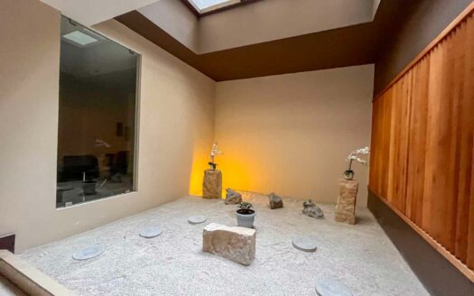 Apartamento de 2 habitaciones en venta en La Sabana, amplio y frente al parque COD#140678