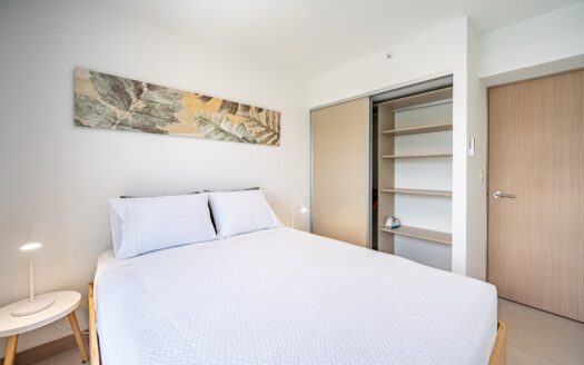 NUEVO!! Apartamento en el piso 16 con vista panorámica a las montañas – Viva Jacó 3 habitaciones 2 baños Cod. 140222