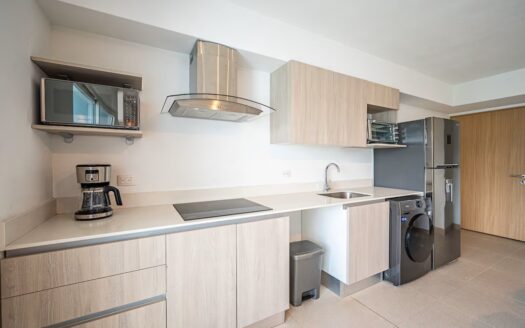 NUEVO!! Apartamento en el piso 16 con vista panorámica a las montañas – Viva Jacó 3 habitaciones 2 baños Cod. 140222