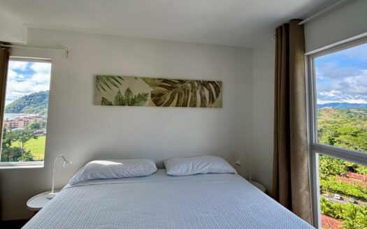 NUEVO!! Apartamento en el piso 16 con vista panorámica a las montañas – Viva Jacó 3 habitaciones 2 baños Cod. 140222