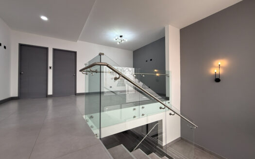 Casa para Estrenar, de 2 Plantas, Moderna y Llena de Luz Natural, en Condominio, Patalillo de Coronado COD 140331