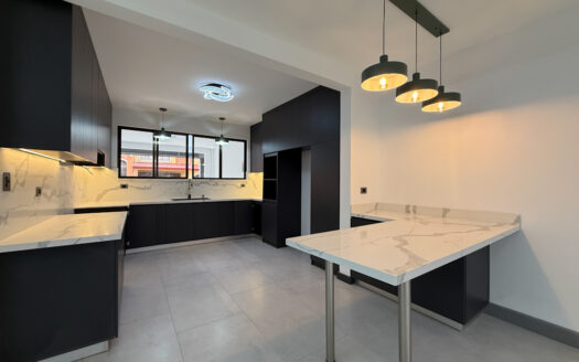 Casa para Estrenar, de 2 Plantas, Moderna y Llena de Luz Natural, en Condominio, Patalillo de Coronado COD 140331