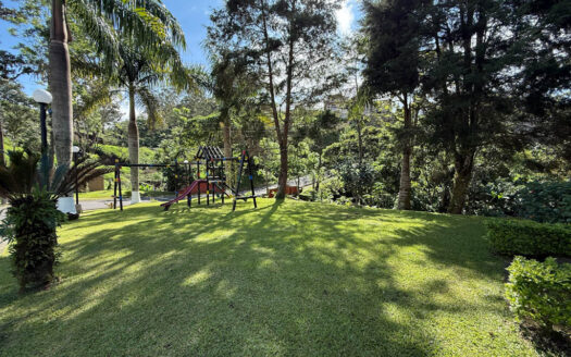 Venta de Lote Esquinero de 646 m2, en Condominio Rodeado de Naturaleza, Tranquilidad y Seguridad en Mata de Plátano, Goicoechea COD 140090
