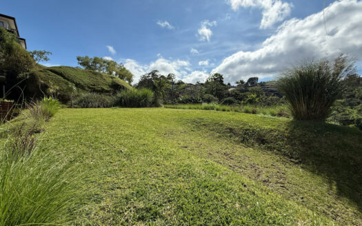 Venta de Lote Esquinero de 646 m2, en Condominio Rodeado de Naturaleza, Tranquilidad y Seguridad en Mata de Plátano, Goicoechea COD 140090