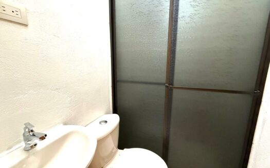 Casa en Venta en Santa Cecilia de San Francisco de Heredia, ideal para Inversión: Dos Viviendas Independientes en un mismo Lote. Código 139775