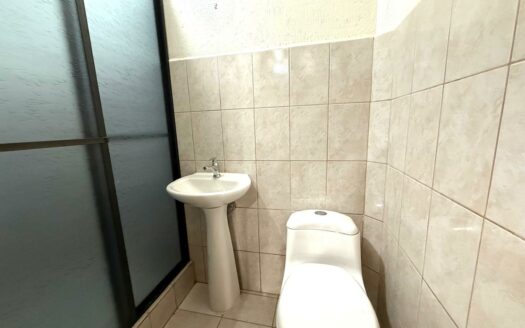 Casa en Venta en Santa Cecilia de San Francisco de Heredia, ideal para Inversión: Dos Viviendas Independientes en un mismo Lote. Código 139775