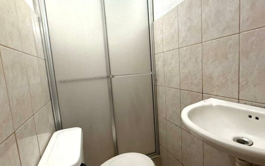 Casa en Venta en Santa Cecilia de San Francisco de Heredia, ideal para Inversión: Dos Viviendas Independientes en un mismo Lote. Código 139775