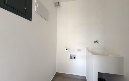 Casa en Venta en Santo Domingo de Heredia, con Amenidades y Financiamiento Total. Código 139980