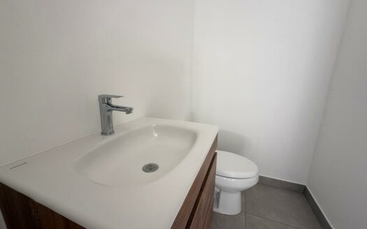 Casa en Venta en Santo Domingo de Heredia, con Amenidades y Financiamiento Total. Código 139980